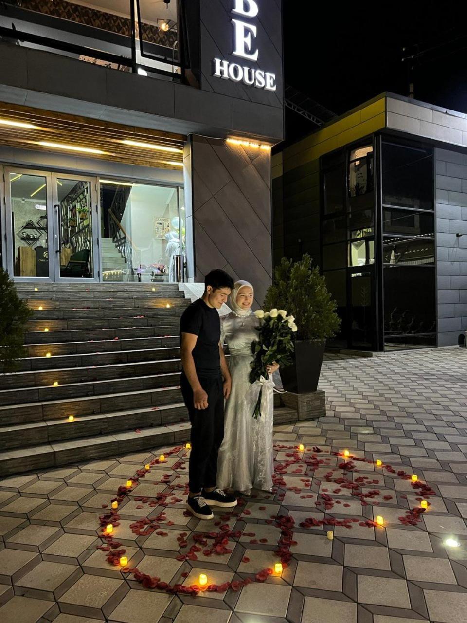 Cube House Osh Hotel ภายนอก รูปภาพ