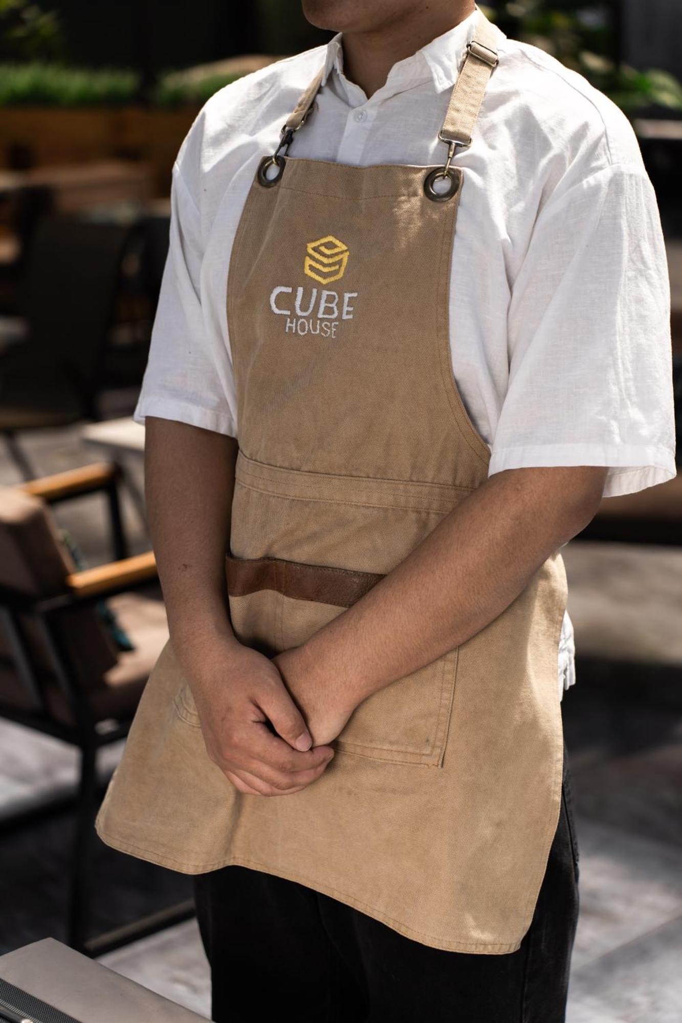 Cube House Osh Hotel ภายนอก รูปภาพ