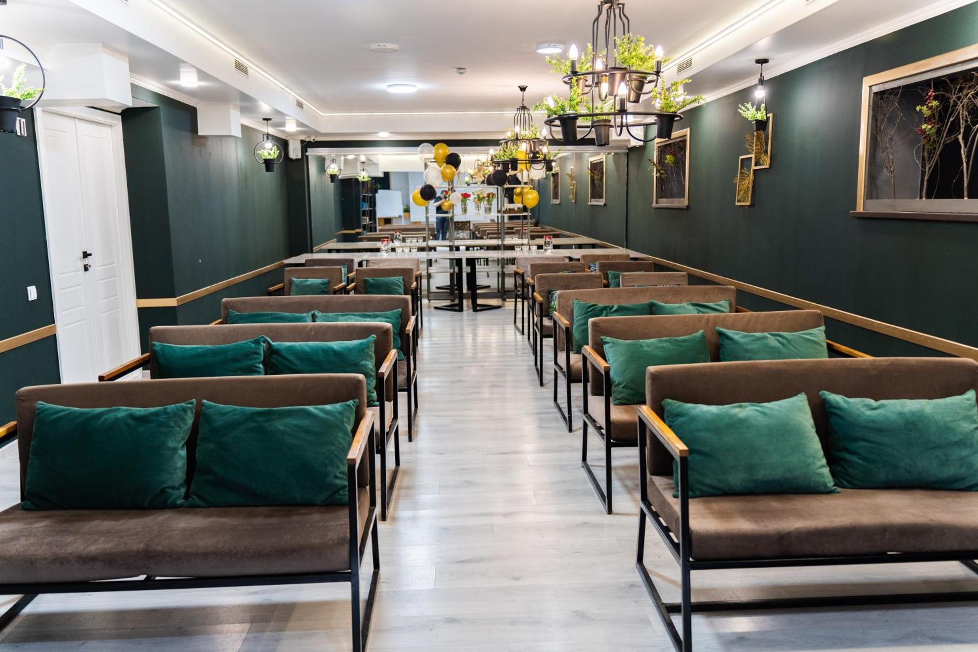 Cube House Osh Hotel ภายนอก รูปภาพ